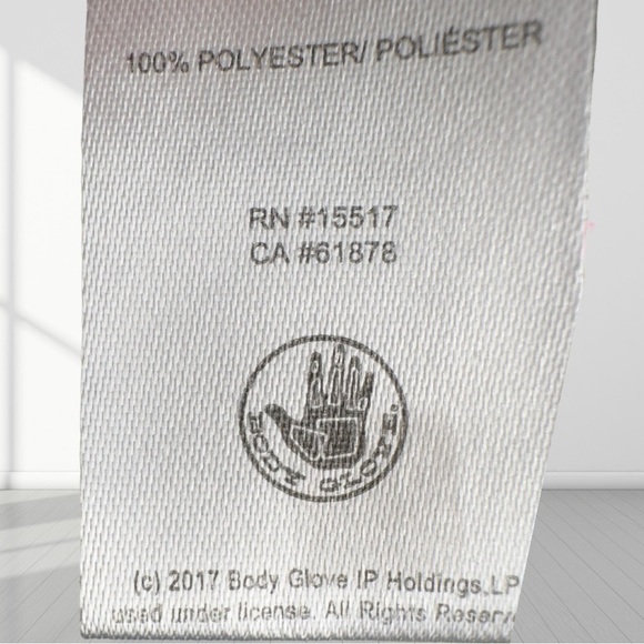 Girl Body Glove tshirt - Picture 7 of 7